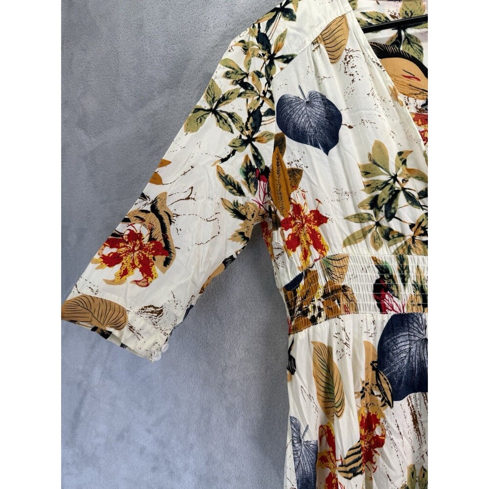 Spring Floral Maxi Dress Size XL Half Sleeve V-Neck Dainty Lightweight - Picture 4 of 6